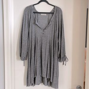 Free People/We the Free Grey Swing Top